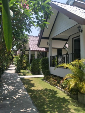 Гостиница Lanta Fa Rung Beach Resort  Ko Lanta